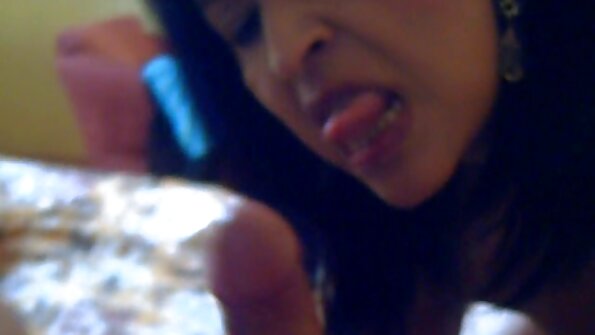 සිහින් ලෙස්බියන් එකිනෙකාගේ පුකේ හපන