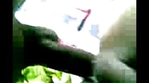 වයසට ගිය ජෙනා ෆයින් තවමත් සිස්ලින් හොට්