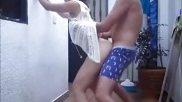 ඩෝක්ස්මා ඇගේ පුතුන් මිත්‍ර කරන්න