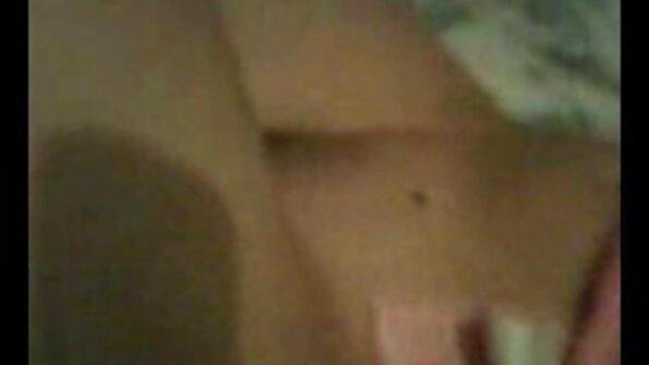 ඉස්ම සහිත titty-තරඟ ජයග්‍රාහකයින් කම් ගිල දමයි