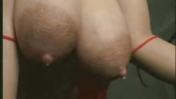 බිරිඳ චාලි චේස් වෙතින් ප්‍රසාද දීමනාවක්