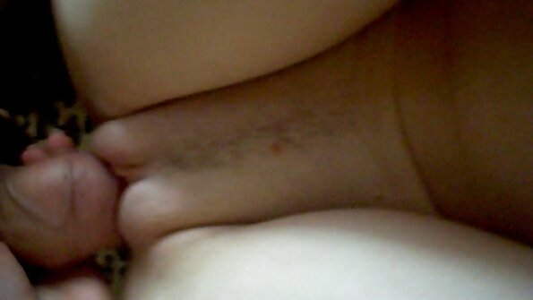 Bouncy Tit Milf Snatch Slammed ලබා ගනී