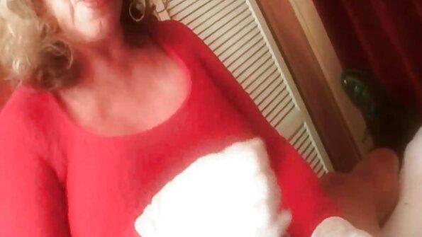Tara Lynn F oxx කුස්සියේ දිගු විය